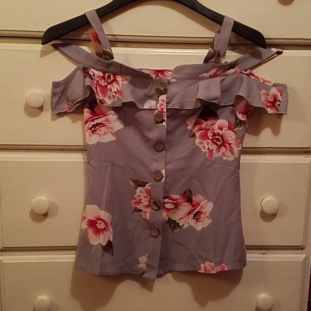 Tank top never worn